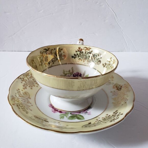 Royal Halsey Cup & Saucer - Picture 8 of 10
